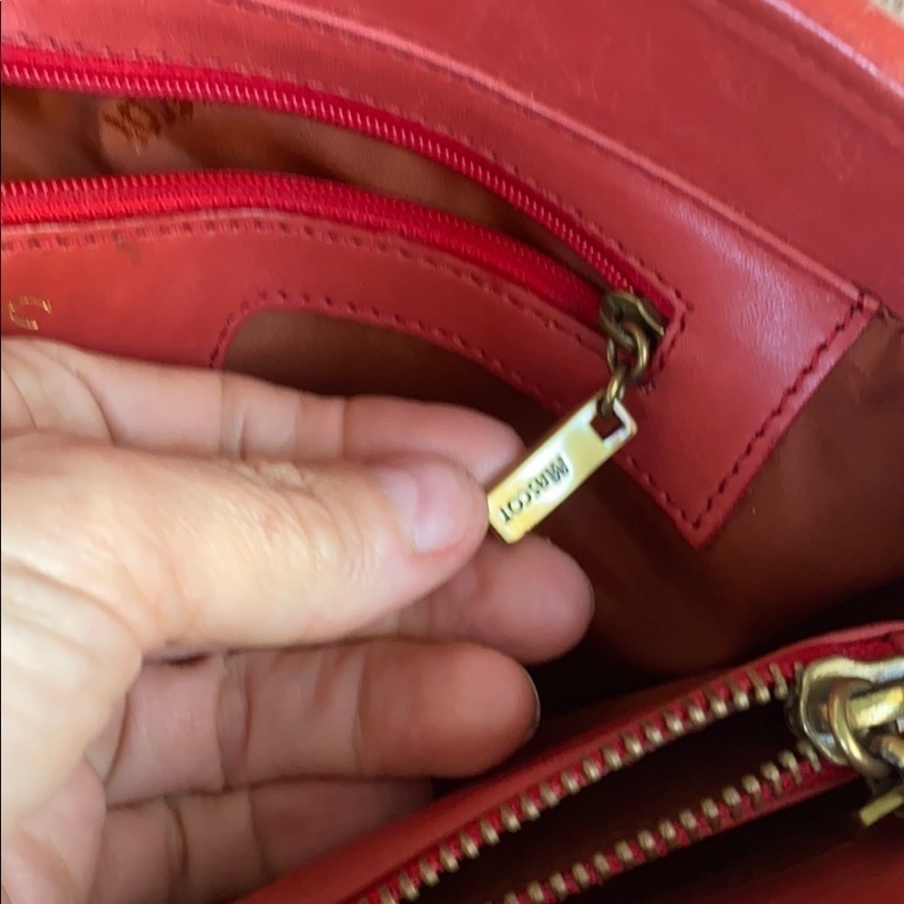 Artisans Alaska MC MASCOT Red Natural Cowhide Leather Bag - Picture 11 of 15